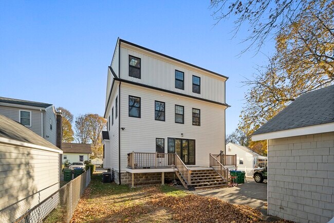 19 Shirley Rd in Medford, MA - Building Photo - Building Photo