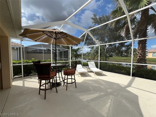 7294 Salerno Ct in Naples, FL - Foto de edificio - Building Photo