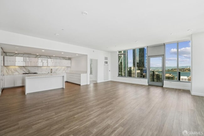 property at 41 Tehama St