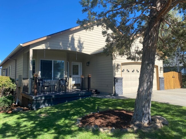 property at 380 SE Soft Tail Loop