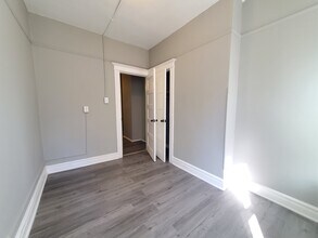 101 Romaine Ave, Unit 3 in Jersey City, NJ - Foto de edificio - Building Photo