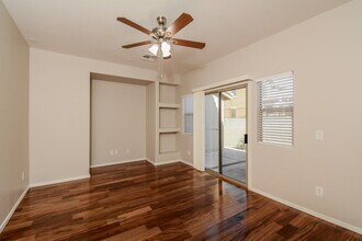 14208 W Country Gables Dr in Surprise, AZ - Building Photo - Building Photo