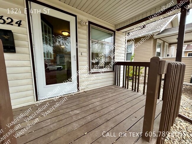 property at 1324 E 4th St