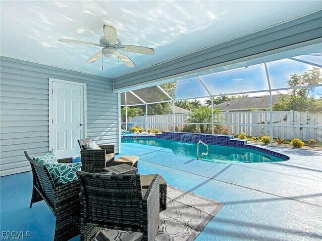 4523 SW 7th Pl in Cape Coral, FL - Building Photo - Building Photo