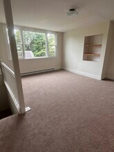 52 Pleasant St, Unit 2 in Lexington, MA - Foto de edificio - Building Photo