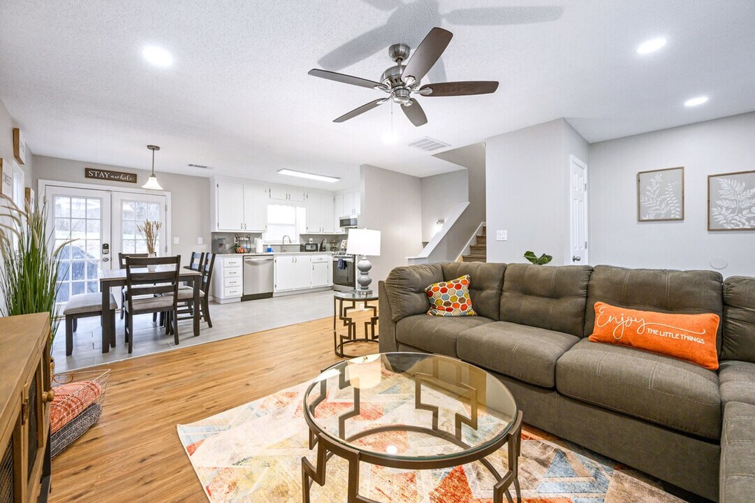 29 Jennifer Ln in Rydal, GA - Building Photo