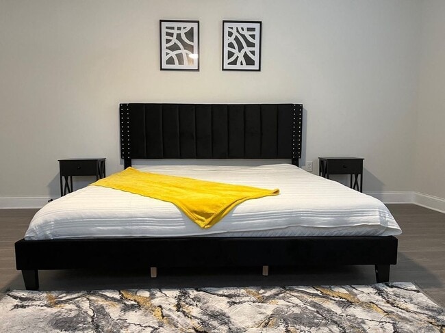 property at 5207 38th Ave