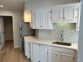 42 Pepper Ln in Saratoga Springs, NY - Building Photo - Building Photo