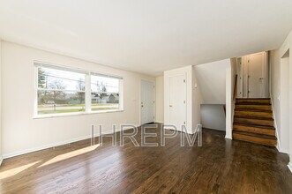 3521 Noe Bixby Rd in Columbus, OH - Building Photo - Building Photo