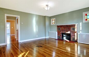 66 Tyndall Ave in Providence, RI - Foto de edificio - Building Photo