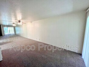 751 N Los Felices Rd in Palm Springs, CA - Building Photo - Building Photo