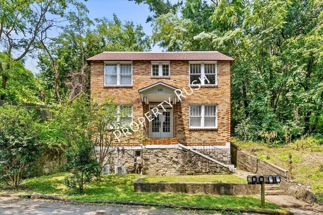 property at 525 E Manning St