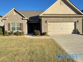 16205 Trestle St in Huntsville, AL - Building Photo