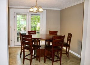 115 Biscayne Dr NW in Atlanta, GA - Building Photo - Building Photo