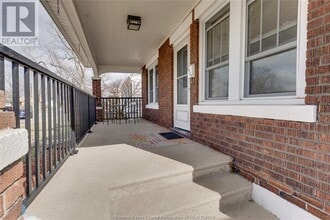 1444 Bernard Rd in Windsor, ON - Building Photo - Building Photo