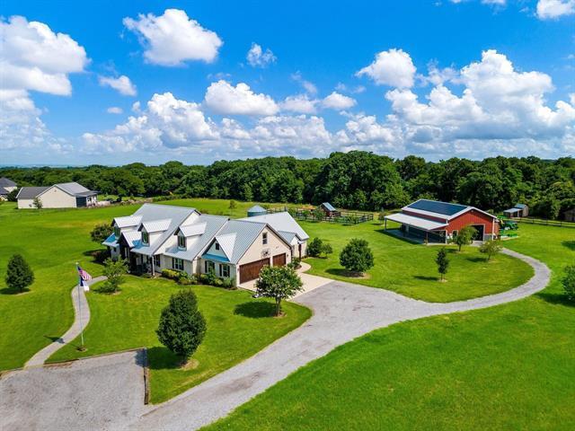 property at 6696 Paradise Dr