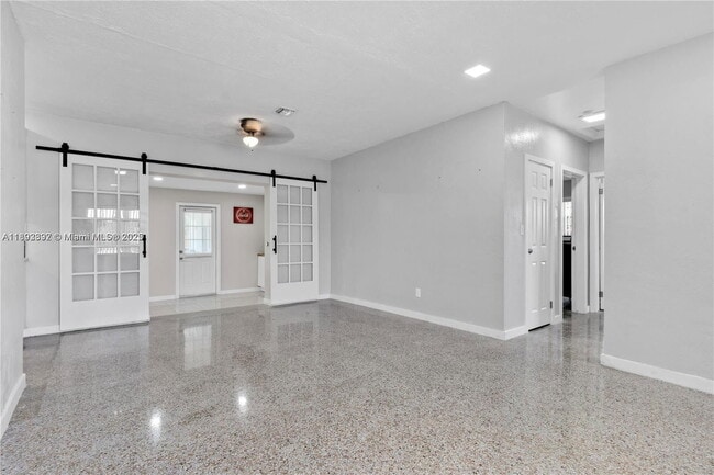 174 NE 211th St in Miami Gardens, FL - Building Photo - Building Photo