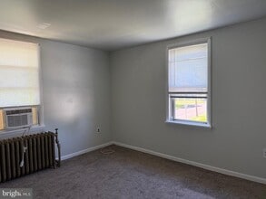 124 Dallas Rd in Willow Grove, PA - Building Photo - Building Photo