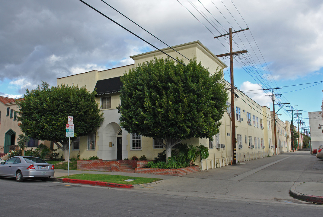 314 N Curson Ave in Los Angeles, CA - Foto de edificio