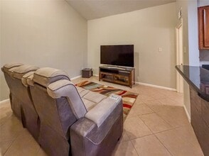 2574 Marilee Ln in Houston, TX - Building Photo - Building Photo