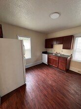 128 E Liberty St in Hubbard, OH - Building Photo - Building Photo