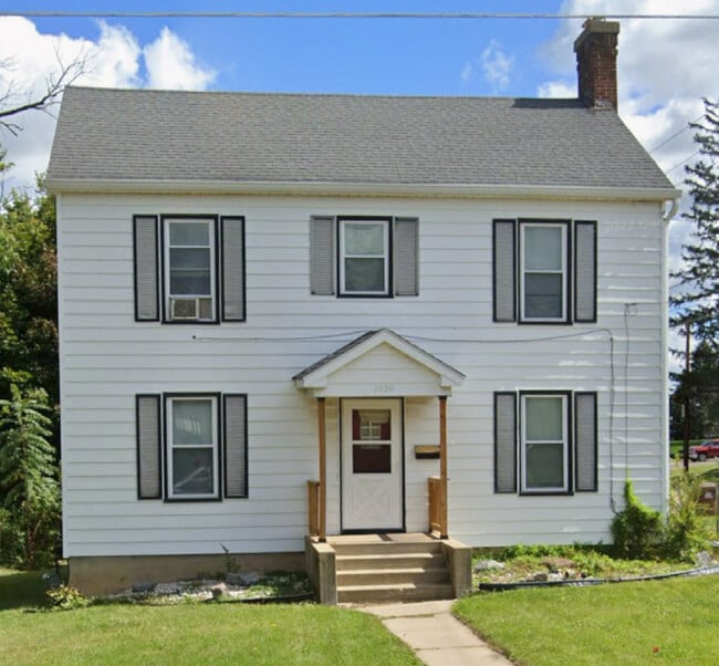 property at 1239 S Seeley Ave