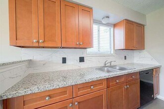 4727 Kennedy Heights Blvd in Houston, TX - Building Photo - Building Photo