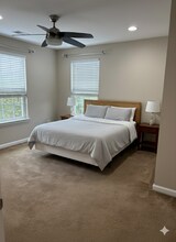 1023 Anderson Pl SE in Washington, DC - Building Photo - Building Photo