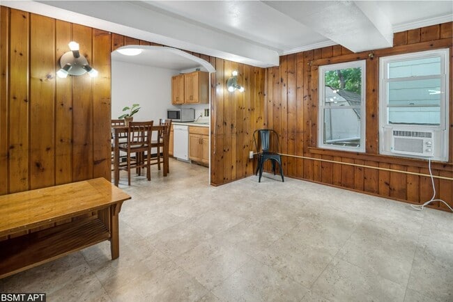 309 Dryden Rd, Unit 309 in Ithaca, NY - Foto de edificio - Building Photo