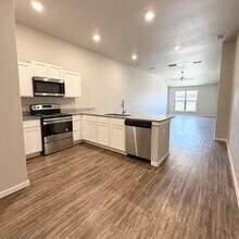 2108 N Jayton Ave in Lubbock, TX - Building Photo - Building Photo