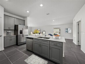 34575 Shellback St in Leesburg, FL - Building Photo - Building Photo