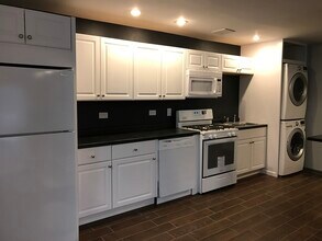 10037 Walnut Ter, Unit 31310 in Palos Hills, IL - Building Photo - Building Photo