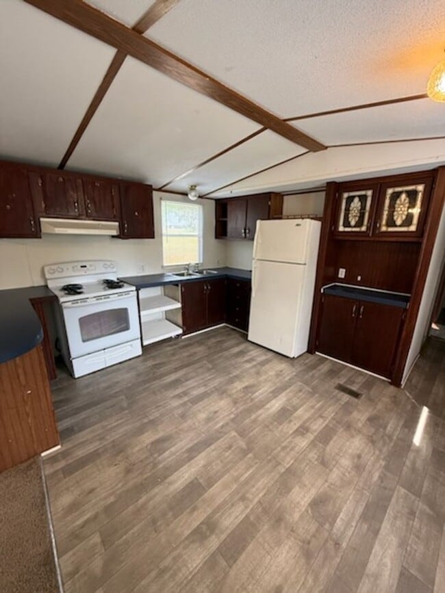 1066 Worthville Rd in Randleman, NC - Building Photo - Building Photo