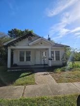 606 S 1st St in Independence, KS - Building Photo - Building Photo