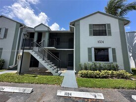 1024 S Independence Dr in Homestead, FL - Building Photo