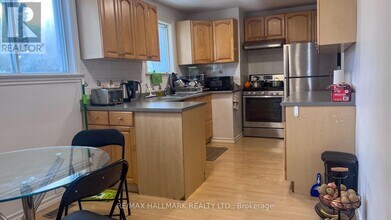 758 Botany Hill Crescent in Newmarket, ON - Building Photo - Building Photo