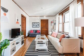 3851 W Belden Ave in Chicago, IL - Building Photo - Building Photo