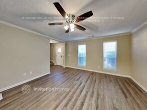 1027 Winterglen Way in Austell, GA - Foto de edificio - Building Photo