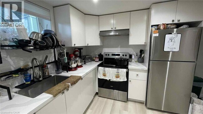 94 Edith Ave in Hamilton, ON - Building Photo - Building Photo