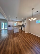 320 Alameda Ln in Anderson, SC - Foto de edificio - Building Photo