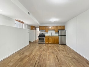 32 Kelly Blvd, Unit #1 in Staten Island, NY - Building Photo - Building Photo