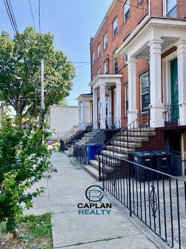 42 Warren St Apartments and Nearby New Haven Apartments For Rent New