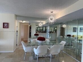 230 174th St in Sunny Isles Beach, FL - Building Photo - Building Photo