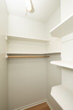1117 SW Alder St-Unit -303 in Portland, OR - Building Photo - Building Photo