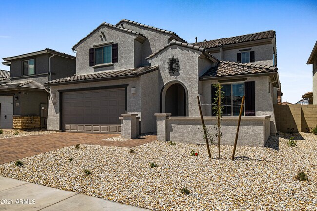 9016 W Missouri Ave in Glendale, AZ - Building Photo - Building Photo