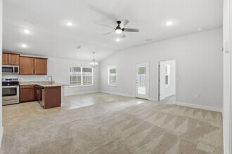 15951 NW 123rd Ave in Alachua, FL - Building Photo - Building Photo