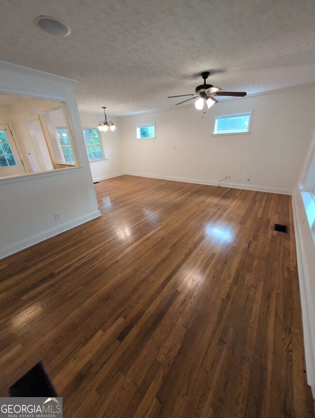 202 Bishop Dr in Marietta, GA - Building Photo - Building Photo