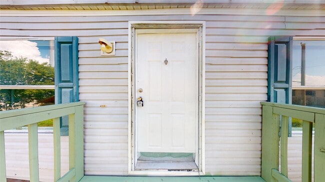 435 16th St in San Leon, TX - Building Photo - Building Photo