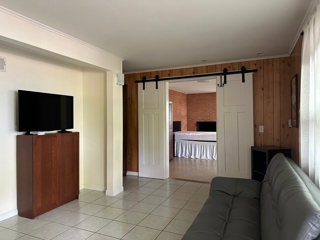property at 1205 E 29th Pl