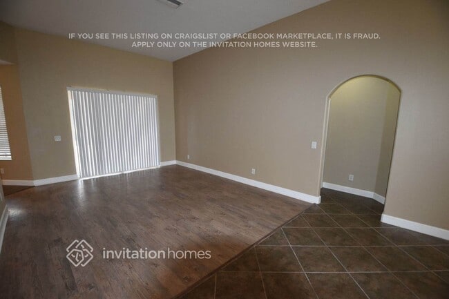 1262 Western Pine Cir in Sarasota, FL - Building Photo - Building Photo